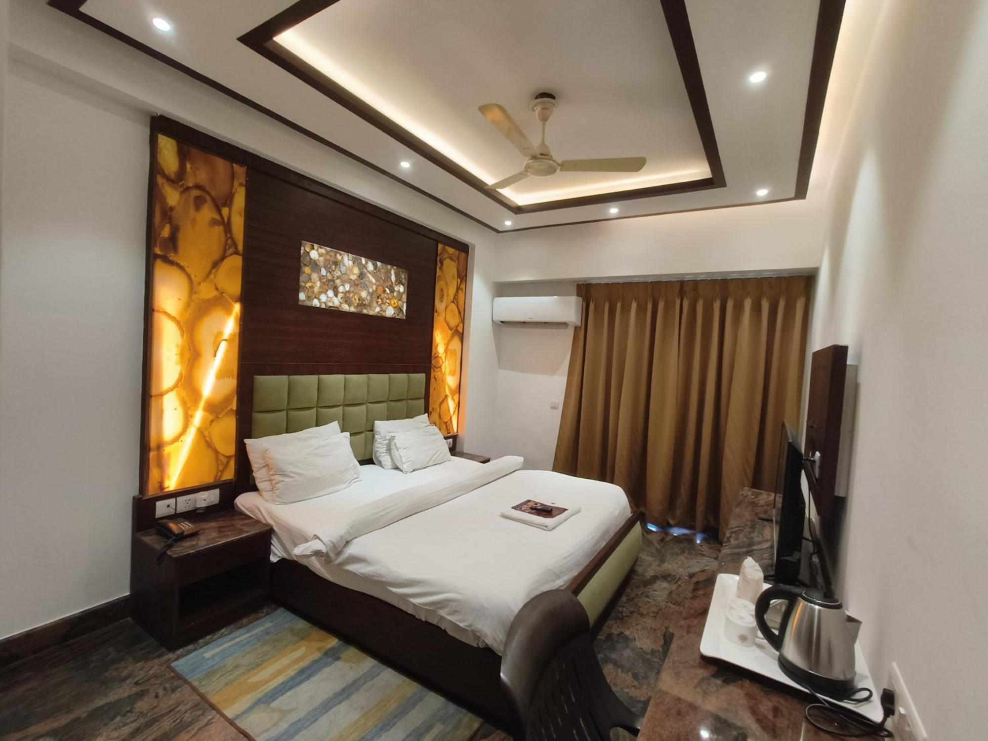 JJK Rukmini Vilas Hotel&Banquet Muzaffarpur Exterior foto