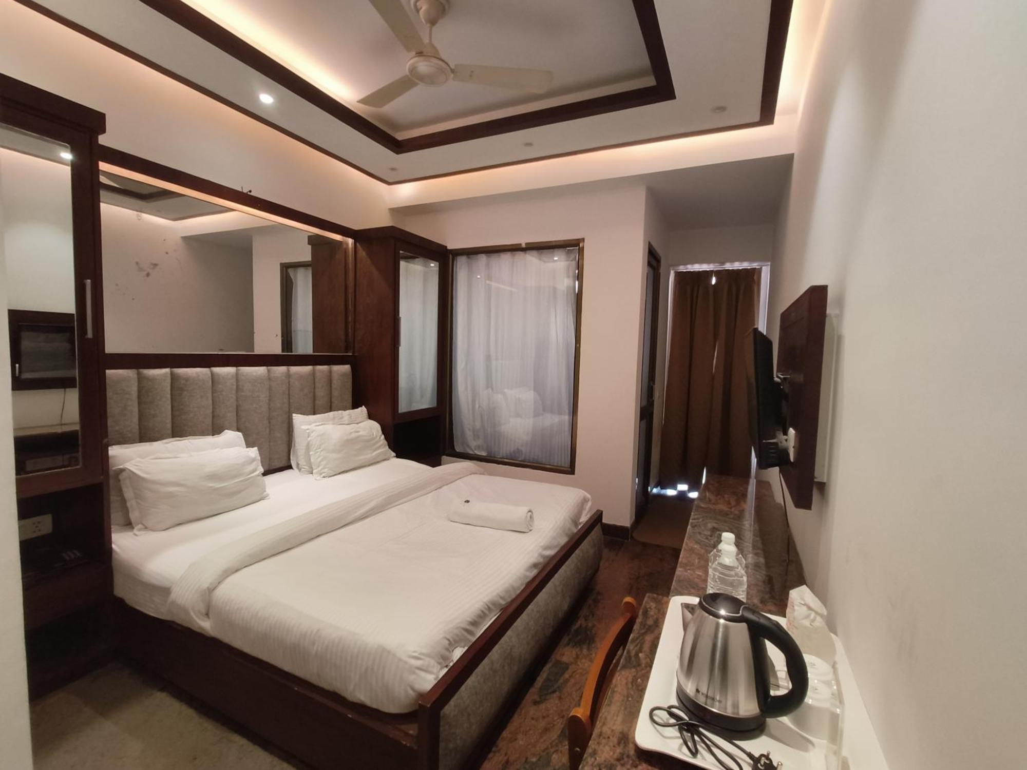 JJK Rukmini Vilas Hotel&Banquet Muzaffarpur Exterior foto