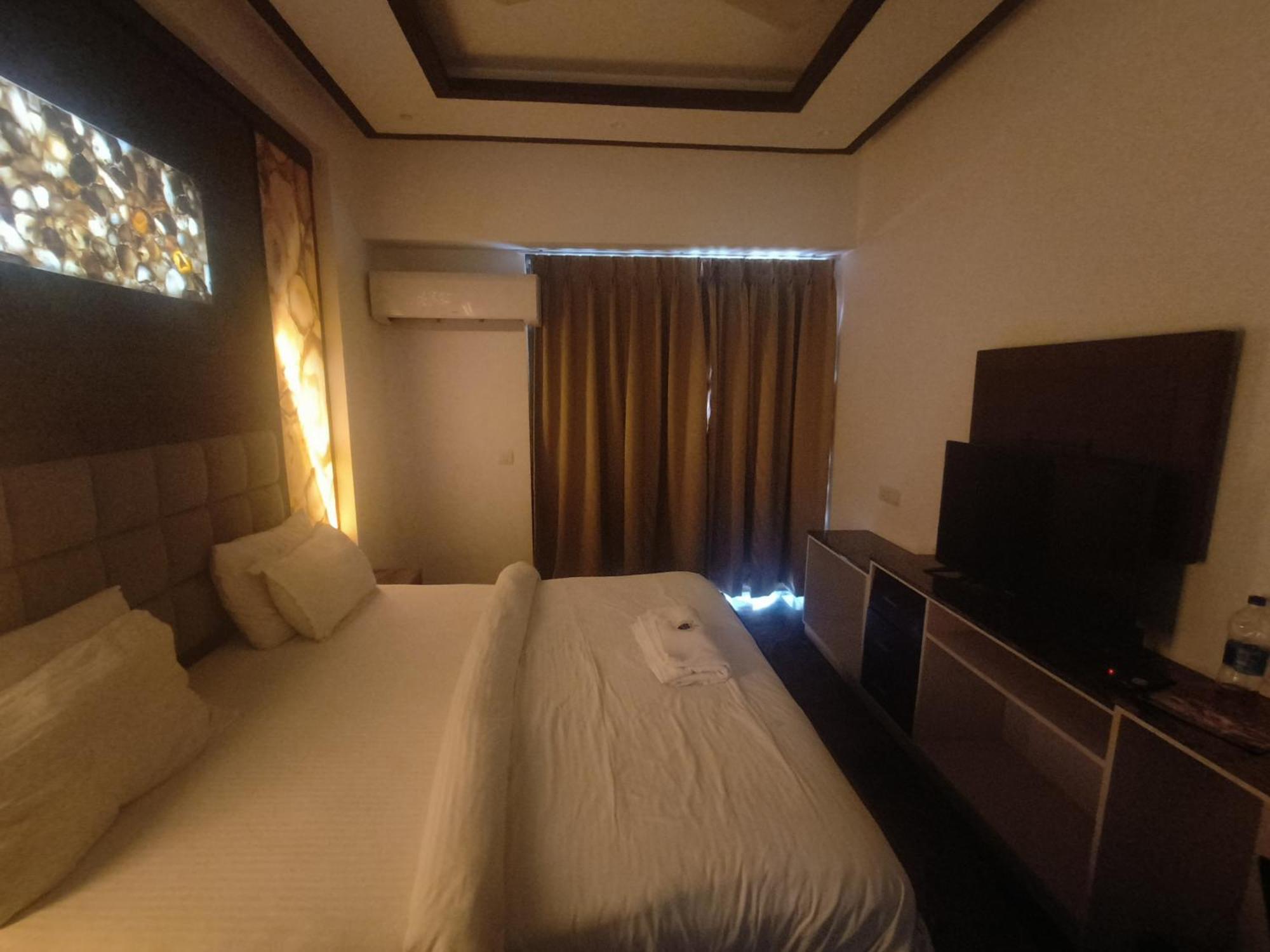 JJK Rukmini Vilas Hotel&Banquet Muzaffarpur Exterior foto