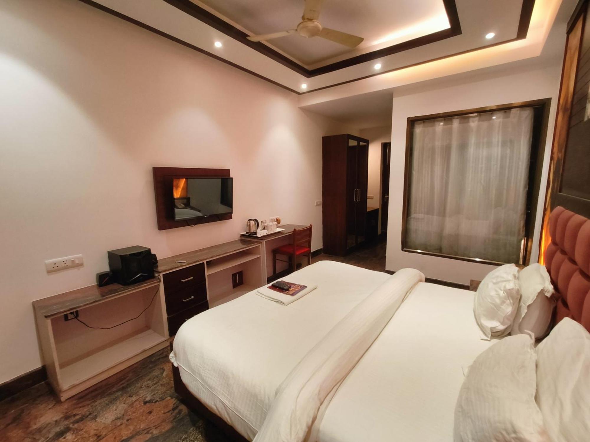 JJK Rukmini Vilas Hotel&Banquet Muzaffarpur Exterior foto