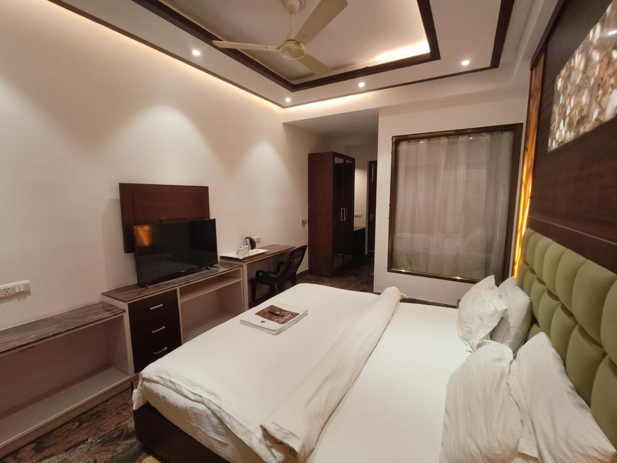 JJK Rukmini Vilas Hotel&Banquet Muzaffarpur Exterior foto