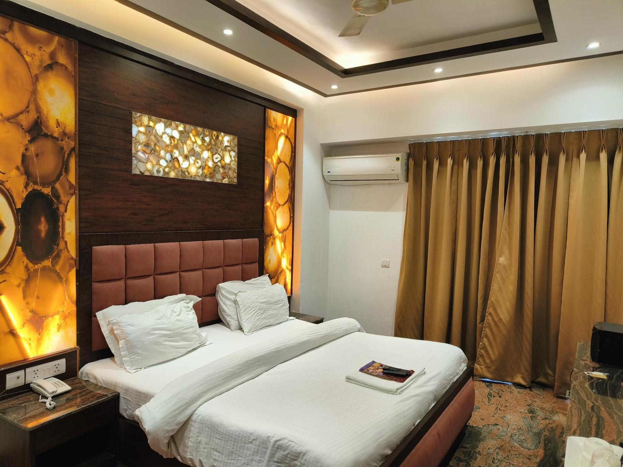 JJK Rukmini Vilas Hotel&Banquet Muzaffarpur Exterior foto