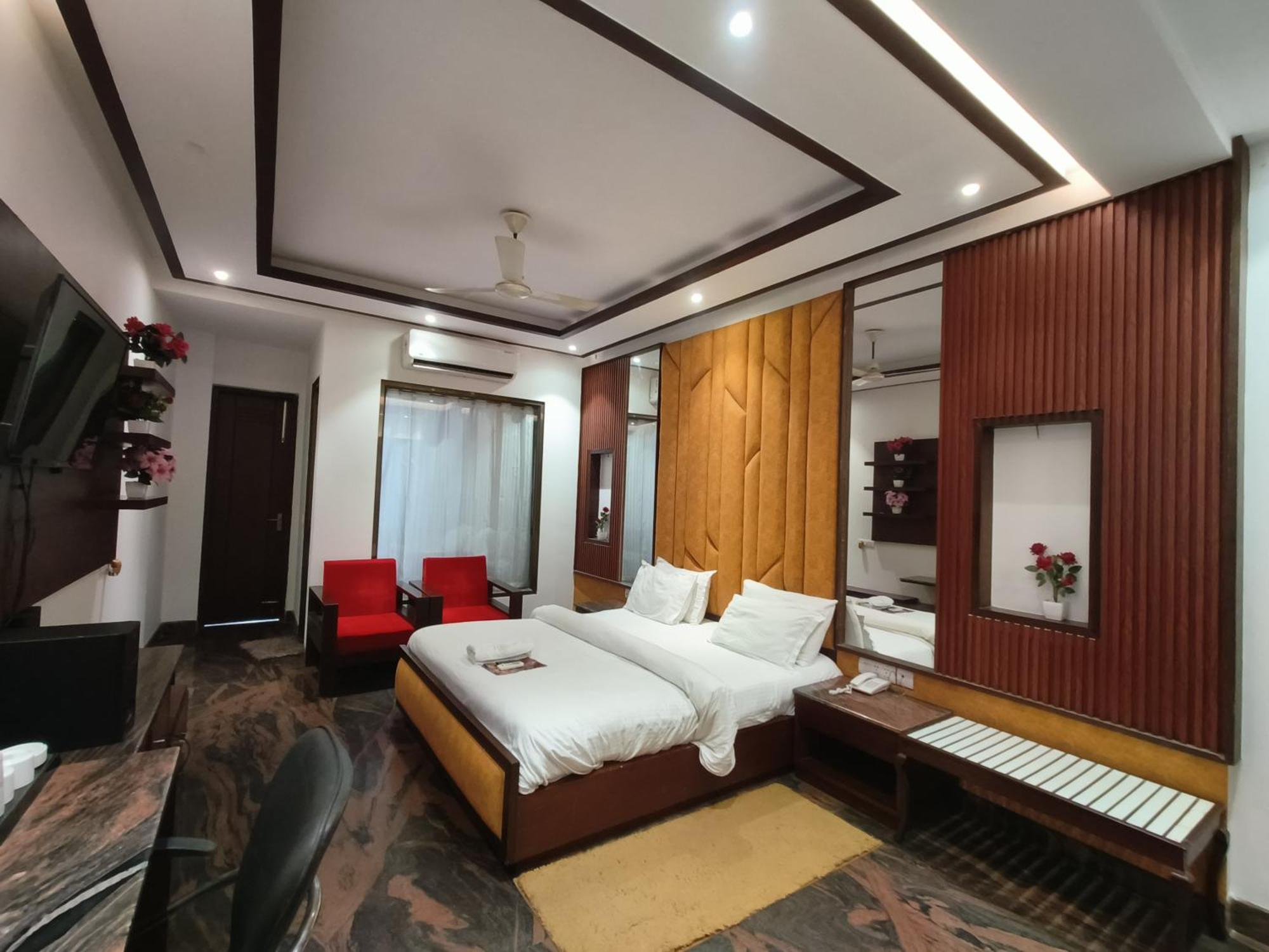 JJK Rukmini Vilas Hotel&Banquet Muzaffarpur Exterior foto