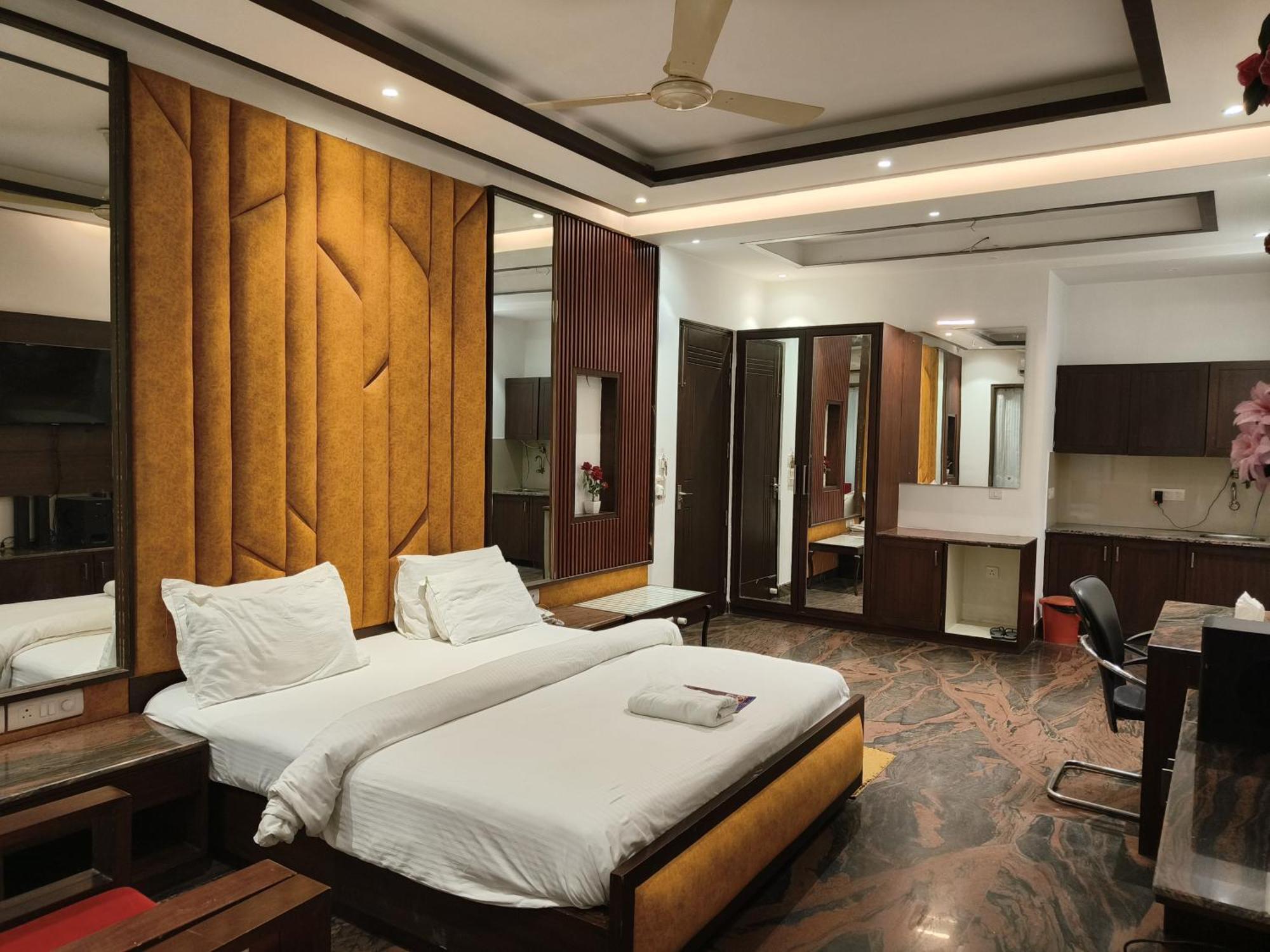 JJK Rukmini Vilas Hotel&Banquet Muzaffarpur Exterior foto
