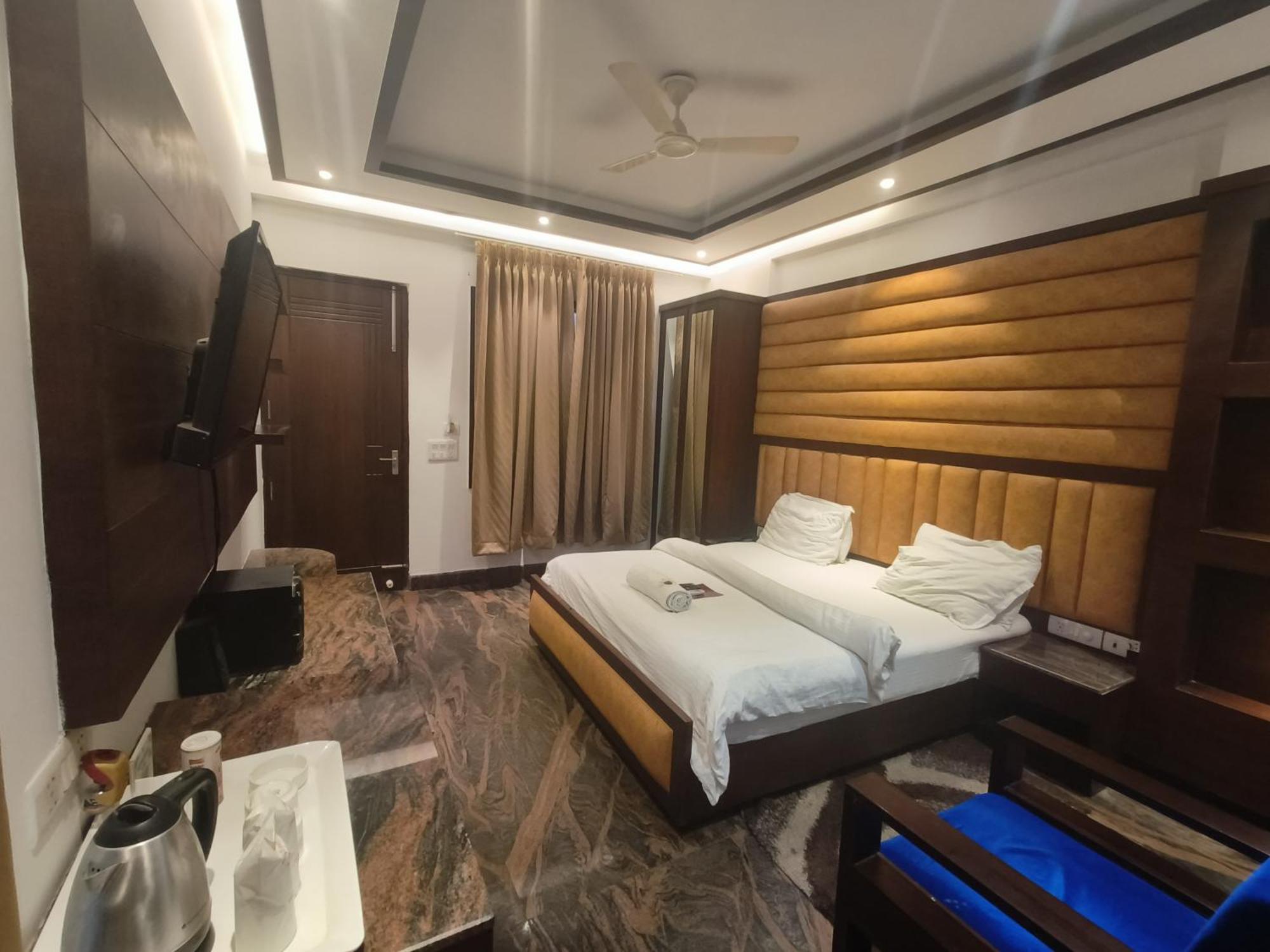 JJK Rukmini Vilas Hotel&Banquet Muzaffarpur Exterior foto